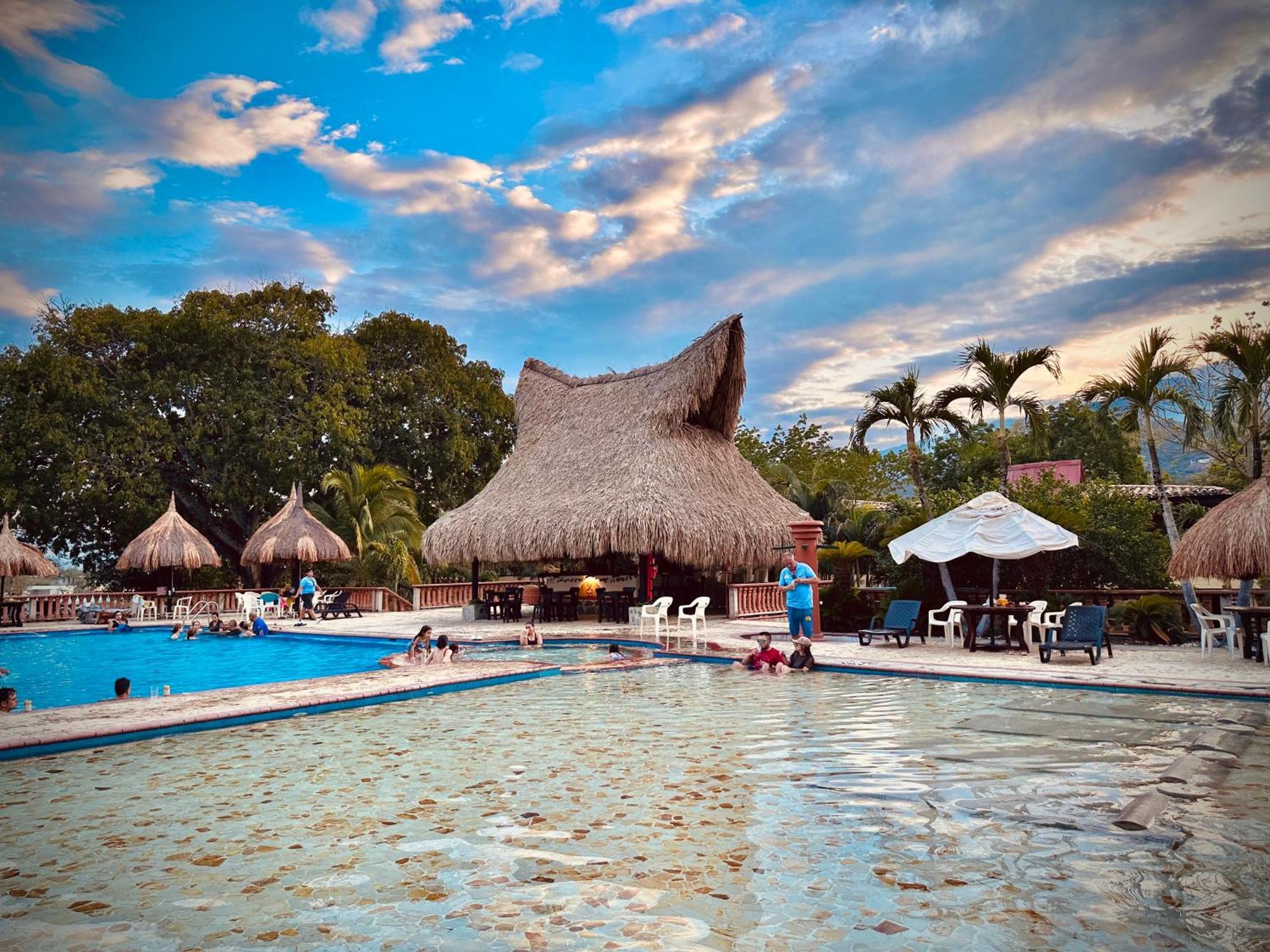 Hotel Porton Del Sol Santa Fe de Antioquia Kültér fotó